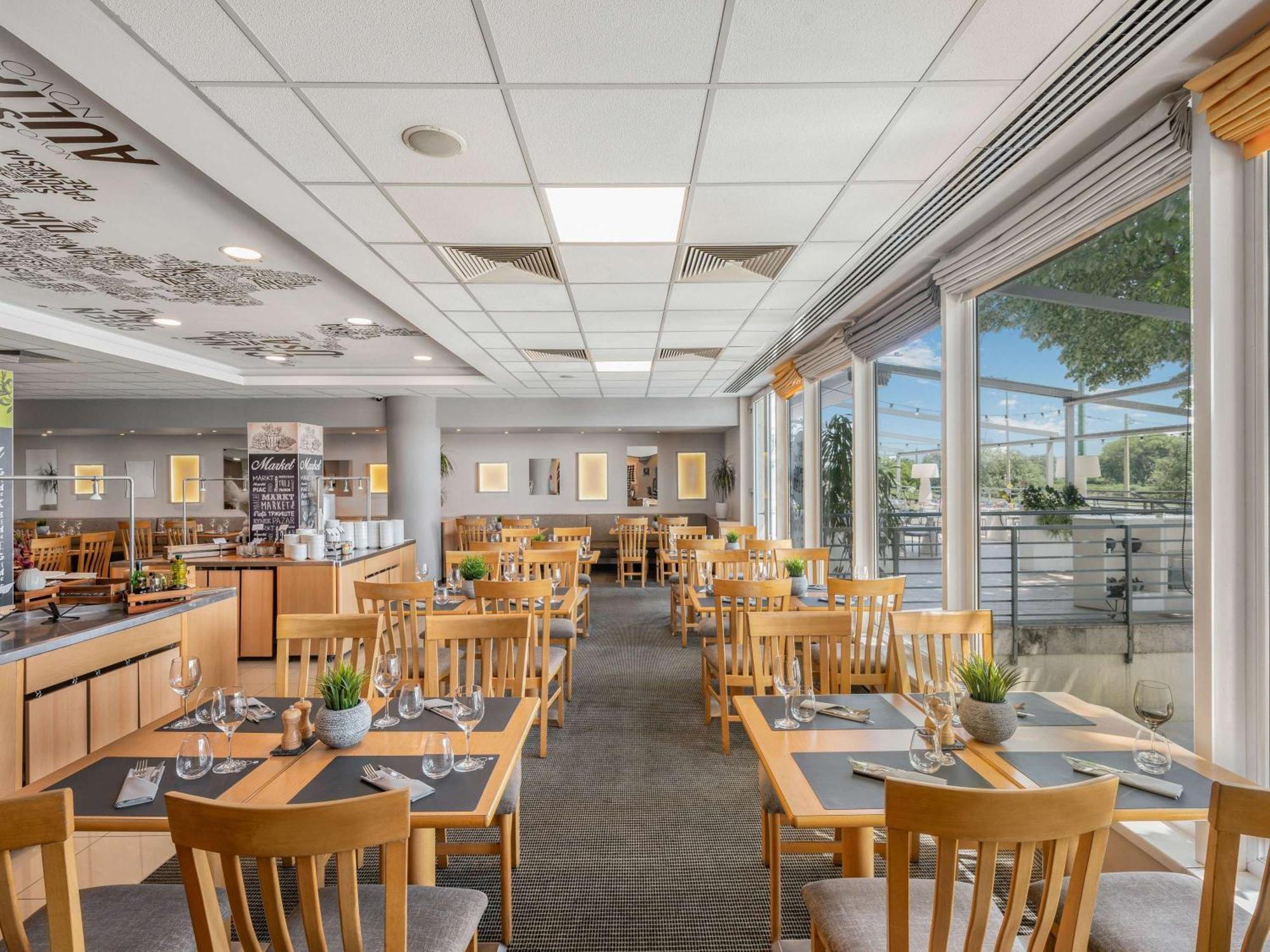 Novotel Szeged Luaran gambar