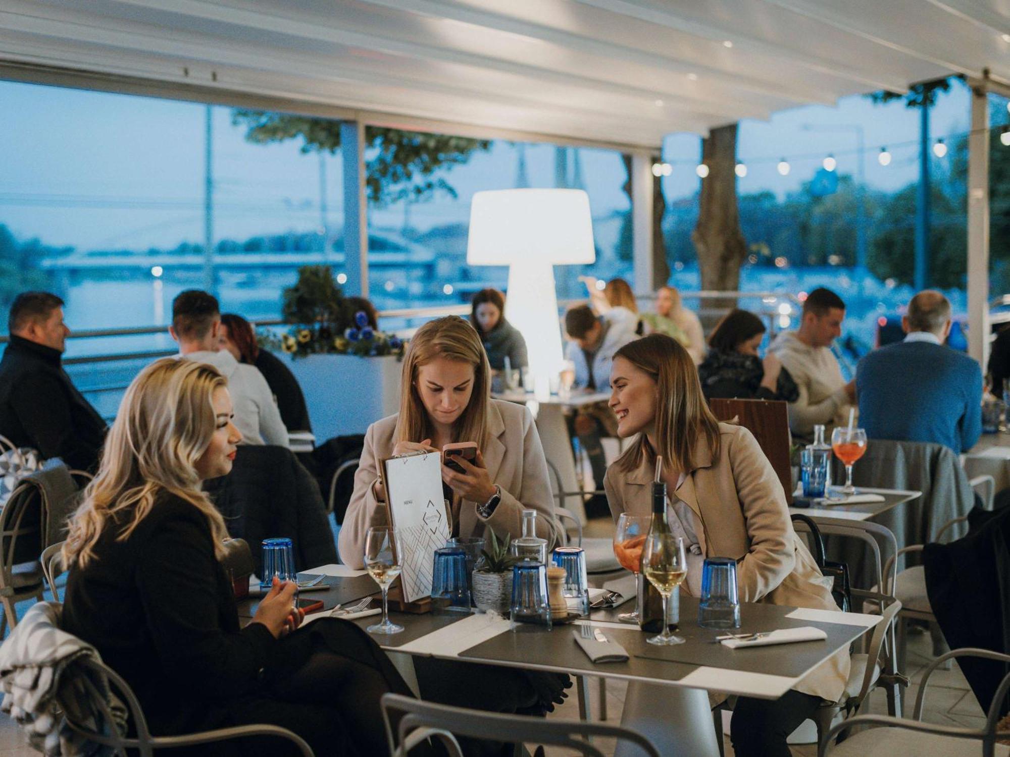 Novotel Szeged Luaran gambar